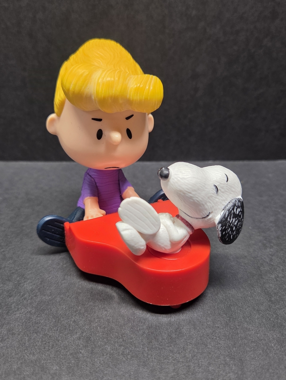 2015 Schroeder Piano & Snoopy 4" McDonald's Figure #9 Peanuts Movie - Works!